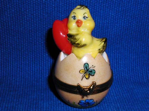EGG W/REMOVABLE CHICK